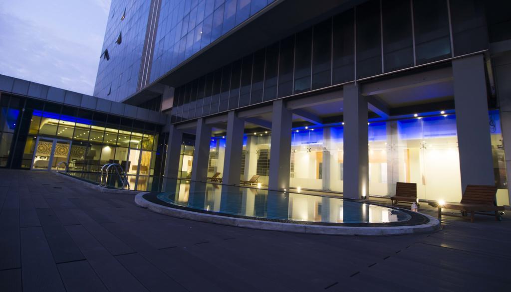 Platinum One Suites Kolombo Dış mekan fotoğraf