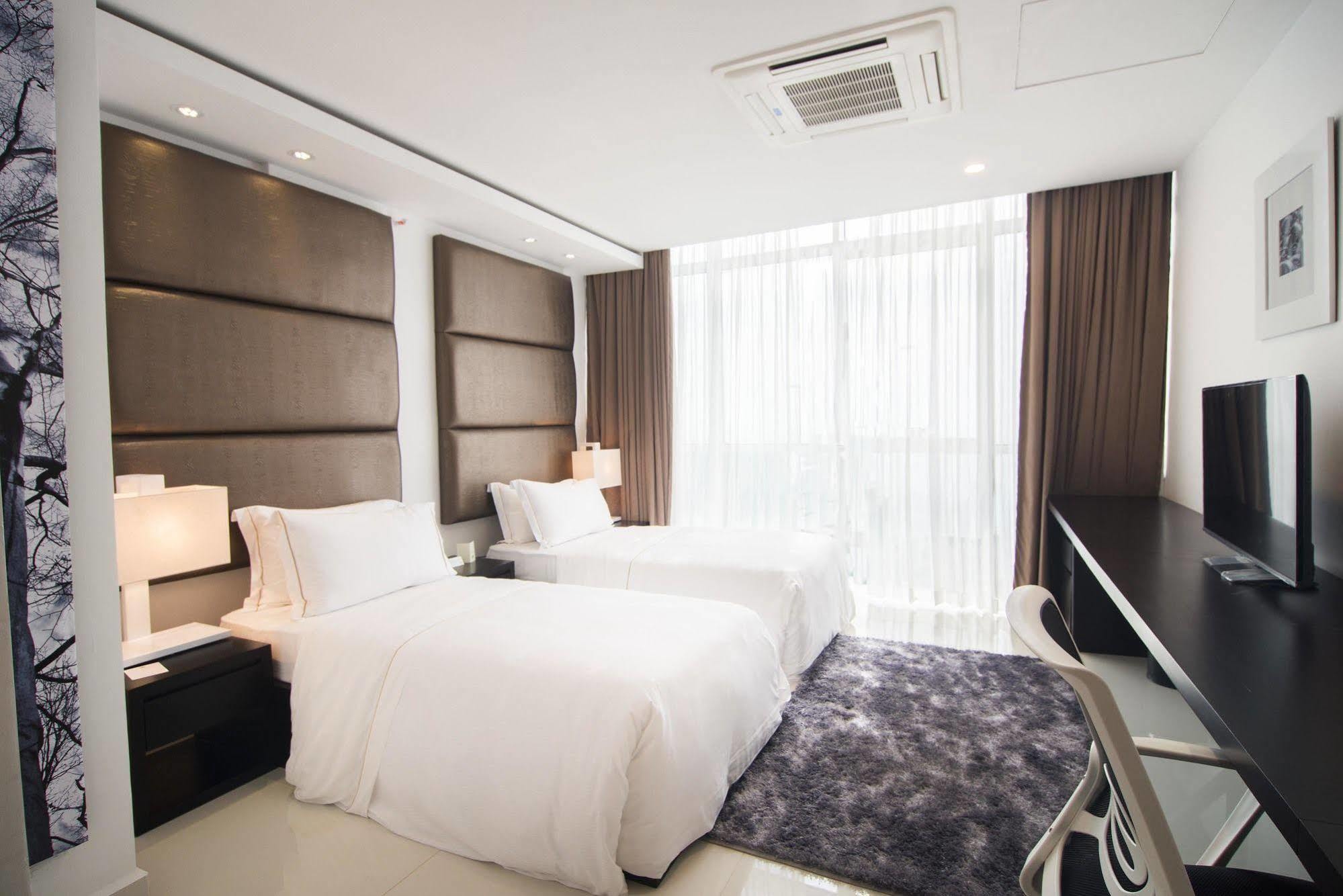 Platinum One Suites Kolombo Dış mekan fotoğraf